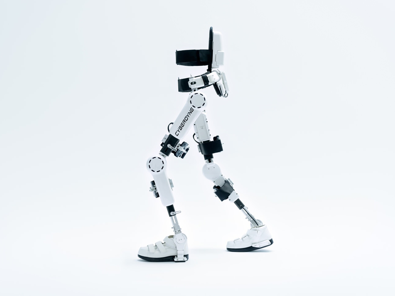 CYBERDYNEのHALのロボットを導入